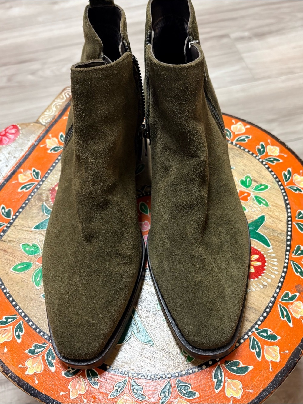 AGUATALIA Olive Suede Ankle Boots